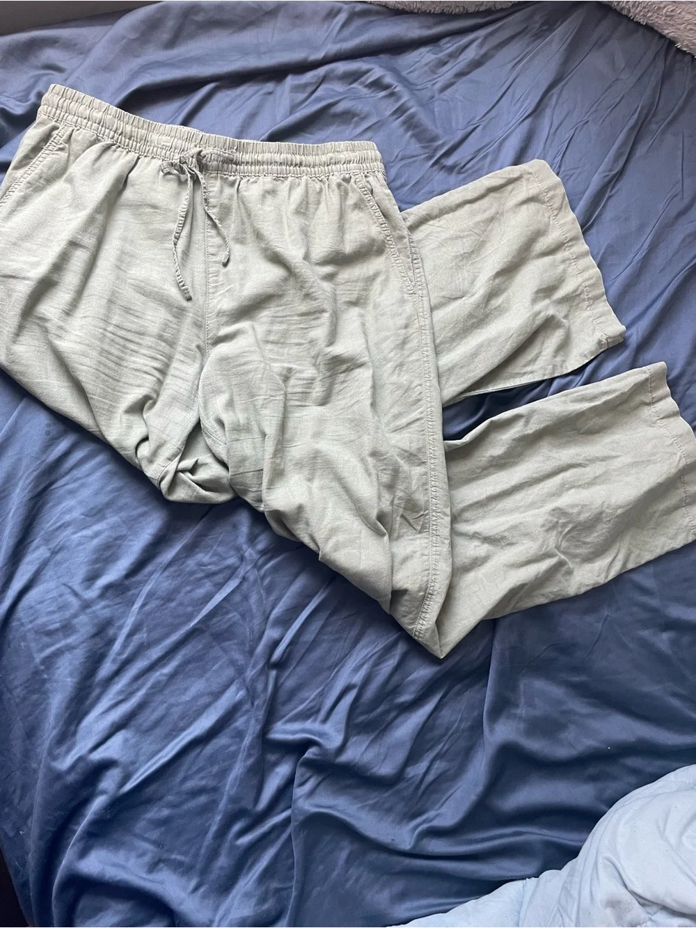 Women’s Green Drawstring Linen Pants
